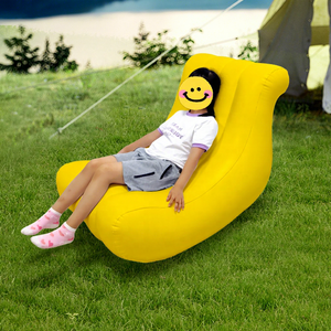 केले के आकार का पीवीसी ब्लो अप रॉकिंग चेयर आउटडोर वयस्क फोल्डिंग काउच लिविंग रूम आधुनिक बच्चों का इन्फ्लैटेबल सोफा बेड - Product Image 1