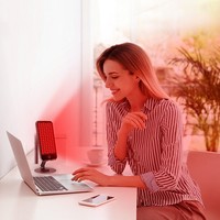 Appareil de luminothérapie rouge portable BioMol Compact avec corps en aluminium pour les soins de la peau à domicile, les voyages et les soins de beauté