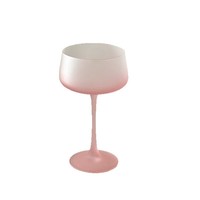 Verre à pied en cristal rose de style français moderne et minimaliste, de haute qualité, pour usage domestique, conçu pour les femmes ; parfait pour les boissons légèrement alcoolisées
