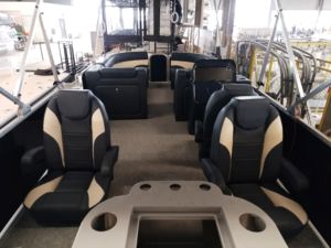 Yate de Vela de Aluminio de 7.5m (25 pies), Nuevo Modelo, con Motor, para Cruceros de Lujo y Uso en Ríos, Ofrece Comodidad Premium - Product Image 4