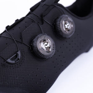 Chaussures de cyclisme à semelle résistante à l'usure, antidérapantes, pour VTT, route, triathlon et compétition. - Product Image 3