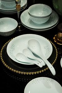 Service de table en porcelaine de céladon chinois 58 pièces - <span class=keywords><strong>Vaisselle</strong></span> élégante à glaçure verte avec motifs ajourés pour la salle à manger et la collection - Product Image 4