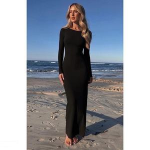 Vestido Maxi Negro de Manga Larga con Cuello Redondo, Corte Ajustado, Espalda Descubierta y Cintura con Lazo, en Oferta - Product Image 4