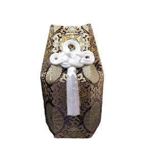 Urne funéraire japonaise en bois Boîte et sac en os avec motif de fleurs - Product Image 2