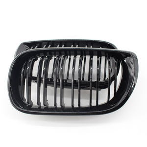 Calandre BMW 2002-2005 Série 3 E46 Noir Brillant Ligne Simple pour Amélioration et Rétrofit - Product Image 3