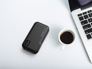 10000mAh Power Bank with AC <b>Plug</b> and Retractable Cable 22.5W PD <b>Fast</b> <b>Charging</b> Power Bank - Product Image 6