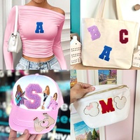 En gros, Patchs brodés 3D en chenille et sequins thermocollants, lettres colorées pour chapeaux, casquettes, jeans, sacs, sacs à dos et vêtements