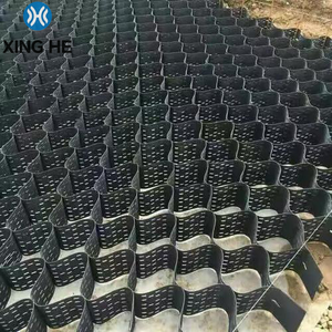 Grilles <span class=keywords><strong>de</strong></span> contrôle <span class=keywords><strong>de</strong></span> l'érosion des pentes conformes aux normes CE ASTM, géocell en HDPE, 1,2 à 1,5 mm, géocell en nid d'abeille <span class=keywords><strong>pour</strong></span> le renforcement des murs <span class=keywords><strong>de</strong></span> soutènement - Product Image 5