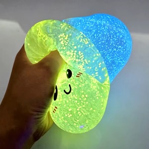 Juguete Sensorial Antiestrés de EVA con Forma de Bollo Luminoso, para Apretar y Aliviar el Estrés, para Niños de 5 a 7 Años - Product Image 2