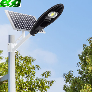 IP65 Waterproof Outdoor Solar Street Light Remote Control 100W 200W 300W LED for Road Application CE Certified - Product Image 6