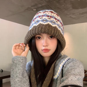 <span class=keywords><strong>Bonnet</strong></span> d'hiver chaud pour femme en tricot, style péruvien, doux et ample, fait main avec oreillettes, impression numérique, idéal pour les voyages - Product Image 1