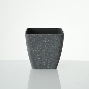 Low MOQ multifunctional flower pot plastic pots with tray plastic pots for nursery