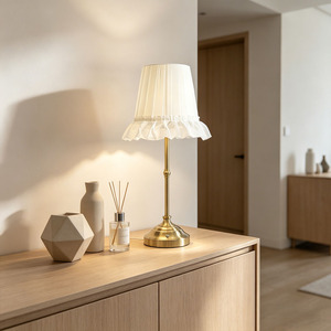 Lámpara <span class=keywords><strong>de</strong></span> Mesa Vintage <span class=keywords><strong>de</strong></span> Lujo con Brillo Ajustable y Pantalla <span class=keywords><strong>de</strong></span> Tela para Estudio, Hotel, Sala <span class=keywords><strong>de</strong></span> Estar, Dormitorio, Mesita <span class=keywords><strong>de</strong></span> <span class=keywords><strong>Noche</strong></span> - Product Image 2