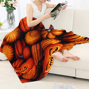 Couverture en polaire corail épaisse et douce personnalisée pour Halloween, vente en gros de textiles de maison pour l'hiver et Noël - Product Image 5