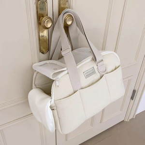 Trasportino Morbido Personalizzato per Cani e Gatti con Grandi Tasche, Imbottitura Traspirante per Passeggiate e Viaggi all'Aperto - Product Image 3