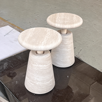 Table d'appoint créative en forme de champignon en travertin naturel 360 °   Table d'appoint rotative en travertin pour le coin du canapé du salon