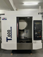 Centre d'usinage vertical CNC 3 axes T600 intelligent pour le perçage et le taraudage de compas