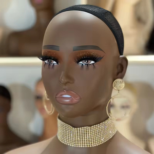 Têtes de mannequins féminins réalistes en PVC avec <span class=keywords><strong>buste</strong></span> et épaules pour perruques, prêtes à être expédiées - Product Image 4