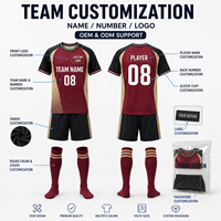 Ensemble maillot et short de football personnalisé respirant pour jeunes, avec empiècements contrastants, idéal pour les matchs de tournois en extérieur