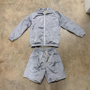 Ensemble de survêtement unisexe à manches longues avec fermeture éclair, short sportif, polyester léger, couleur unie, coupe régulière pour adulte, vêtements d'été - Product Image 1