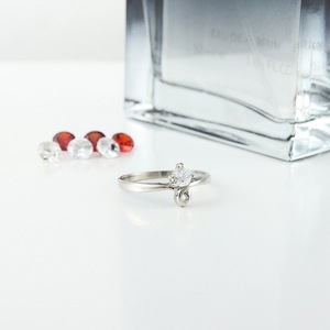 yunnique Stainless Steel Ring With Swirling <b>Diamond</b> <b>Simulation</b> Women's Wedding Band Silver Color Claw Setting Geometric Design - Product Image 3