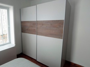 Set <span class=keywords><strong>Camera</strong></span> <span class=keywords><strong>da</strong></span> <span class=keywords><strong>Letto</strong></span> in Legno su Misura, Design Moderno di Lusso con <span class=keywords><strong>Letto</strong></span> King Size, Armadio, Comodino e Testiera - Product Image 2