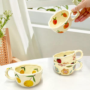 Tasses à café en céramique moulées à la main, mugs créatifs, tasses à petit-déjeuner aux fraises, tasses à jus et à lait - Product Image 1