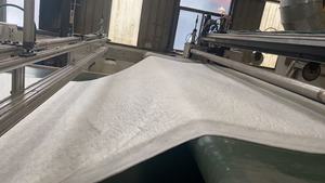 ผ้าใยสังเคราะห์โพลีเอสเตอร์แบบกันความร้อนสำหรับเสื้อแจ็คเก็ต ใช้สำหรับบุซับในและฉนวนกันความร้อนสำหรับกิจกรรมกลางแจ้ง - Product Image 4