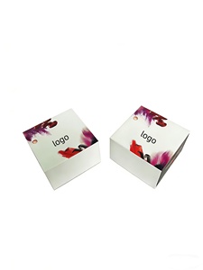 Boîte cadeau magnétique pliante carrée personnalisée pour emballage de cosmétiques et de parfums de luxe, papier kraft écologique, logo en relief, expédition - Product Image 1