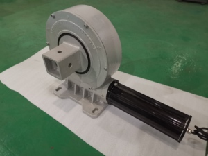 Motore Elettrico DC VE14 Impermeabile IP66 IP67 con Coppia di Uscita 18000Nm per Sistema di Tracciamento Solare Monoassiale con Azionamento Rotante - Product Image 3