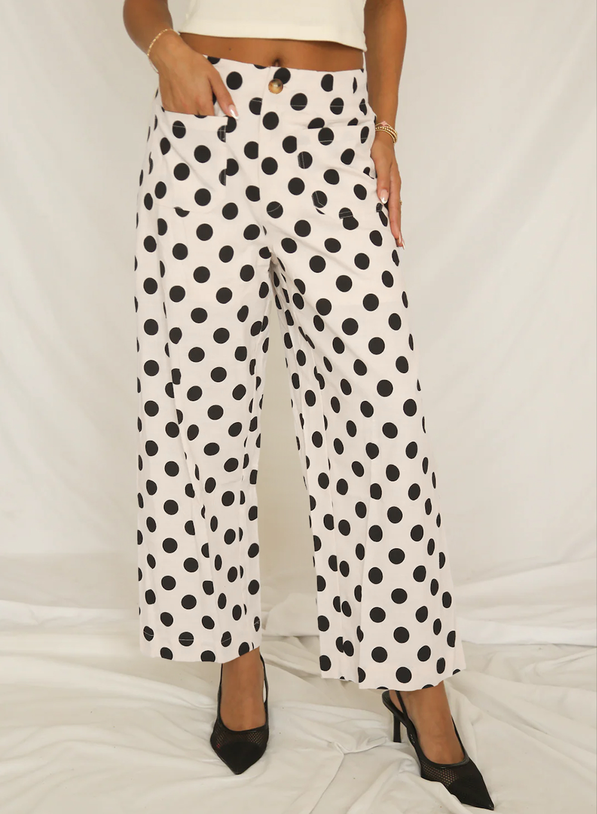 LC7714170-P1-White