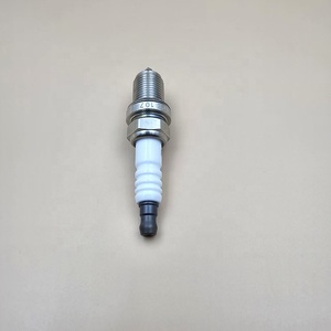 Bougie d'allumage de moteur de voiture de haute qualité 7700500155 7700500180 7700500168 France Bougies d'allumage automatiques pour voitures - Product Image 3