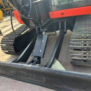 Mini-excavatrice Kubota KX080-4 d'occasion, poids opérationnel de 8 tonnes, excavatrice hydraulique d'occasion avec une capacité de godet de 0,32 m³ - Product Image 3