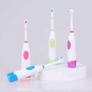 <span class=keywords><strong>Spazzolino</strong></span> <span class=keywords><strong>Elettrico</strong></span> <span class=keywords><strong>per</strong></span> Adulti con Setole Medie, Sbiancante, Impermeabile IPX4, Batteria da 30 Giorni, Uso Domestico, <span class=keywords><strong>Spazzolino</strong></span> Rotante - Product Image 6