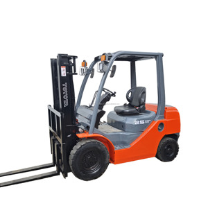 Used for Toyota FD25 Diesel <b>Forklift</b> 2.5 Ton with Hydraulic Side Shifter & Two Stage Mast - Product Image 1