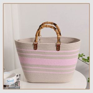 Sac de plage d'été rétro portable en paille tressée en coton rayé pour femme - Product Image 4