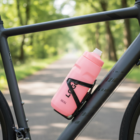 Bouteille d'eau de cyclisme mate 24OZ/710ml sans BPA en PP, anti-fuite, écologique, à compression, vente directe usine pour VTT et vélo de route