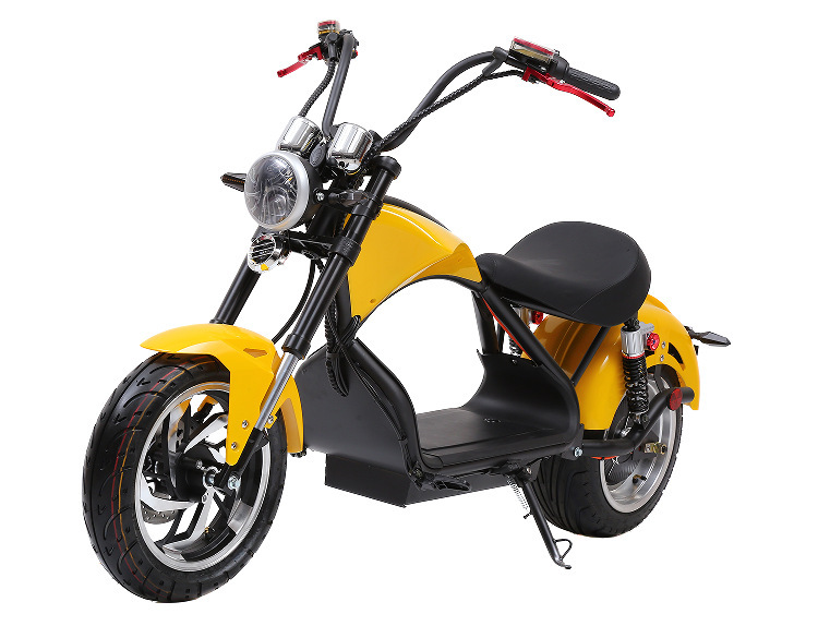 2000W/Batería extraíble / 60 km/h de velocidad máxima / 60 km de autonomía