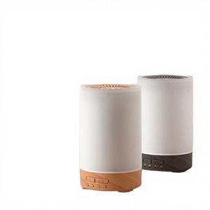 Difusor de Aromas RGB de 150 ml, Humidificador Mini Portátil con Luz Nocturna, Alimentación USB, 1 Año de Garantía para el Hogar - Product Image 1