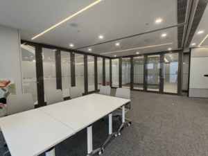 <span class=keywords><strong>ราคา</strong></span>โปรโมชั่นจากซัพพลายเออร์ ผนัง<span class=keywords><strong>กั้น</strong></span><span class=keywords><strong>ห้อง</strong></span>แบบเลื่อน ดีไซน์ทันสมัย โครงอะลูมิเนียม <span class=keywords><strong>กระจก</strong></span>นิรภัย สำหรับสำนักงาน - Product Image 1