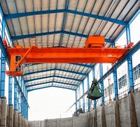 Grue à pont à double poutre de 25 tonnes avec godet de préhension, conception anti-poussière et résistante à la corrosion, pour usine, usage global
