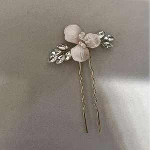 <span class=keywords><strong>Strass</strong></span> perle fleurs épingle à <span class=keywords><strong>cheveux</strong></span> design original <span class=keywords><strong>fil</strong></span> de cuivre perle <span class=keywords><strong>cheveux</strong></span> accessoires bijoux de mariage - Product Image 6