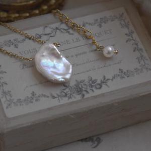 Collier en perles de style français, rétro, naturel, de forme baroque, avec pendentif polyvalent pour femmes - Product Image 4