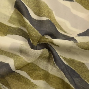 100% Polyester Twill Voan Vải Bán Buôn Màu Sắc Tươi Windproof Hoa Kỹ Thuật Số In Vải Cho Phụ Nữ Của Quần Áo - Product Image 4