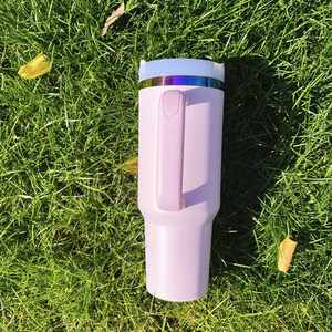 Gobelet isotherme holographique arc-en-ciel en acier inoxydable de 40 oz, écologique, plusieurs couleurs, avec couvercle et paille, idéal pour les cadeaux de la Saint-Valentin - Product Image 3
