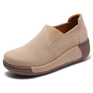 Zapatos de Mujer Colección Otoño 2025 Estilo Coreano Zapatillas Deportivas de Mujer Nuevas de Cuero con Suela Gruesa Casuales - Product Image 5