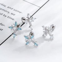 Boucles d'oreilles clous en acier titane CZ croix tendance, à visser, pour piercing de cartilage, avec cristaux roses et bleus, bijoux de corps gothiques
