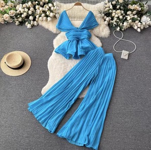 Conjunto de 2 Piezas Elegante de Alta Gama para Mujer: Top de Gasa sin Mangas con Pliegues y Pantalones Anchos de Cintura Alta - Product Image 4