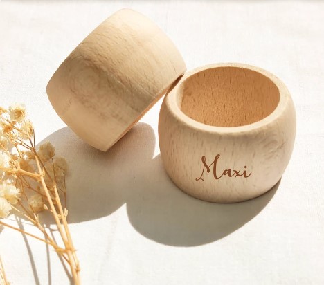 2023 Custom Modern Wholesale Christmas Easter Wedding Table Decoration Wooden Round Holder Napkin Rings