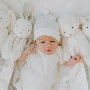 Ensemble de vêtements en coton pour bébé blanc biologique ensemble cadeau pour bébé ensemble cadeau écologique pour nouveau-né cadeaux personnalisés durables pour nouveau-né